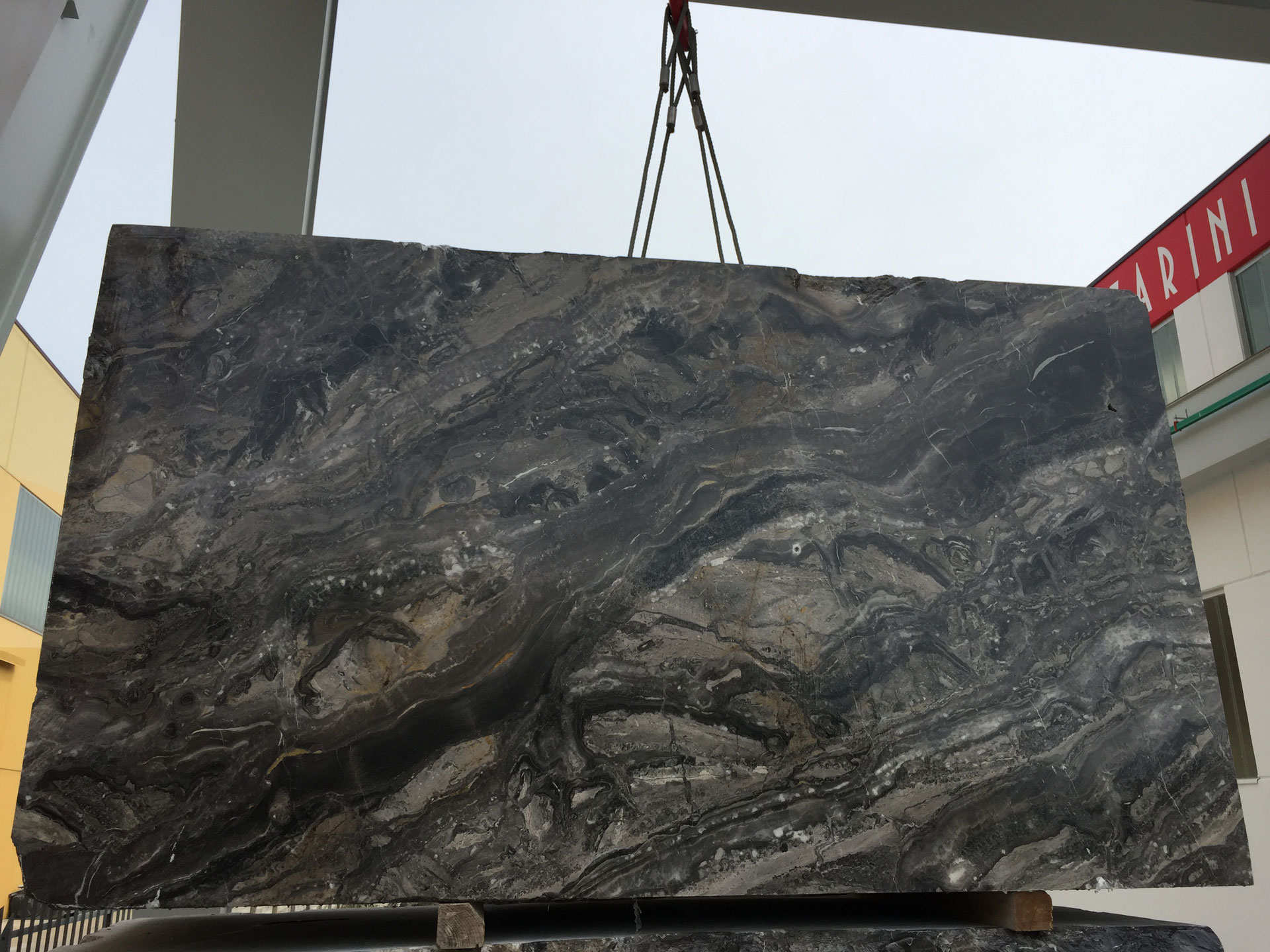 lazzarini marmi orobico grey marble block