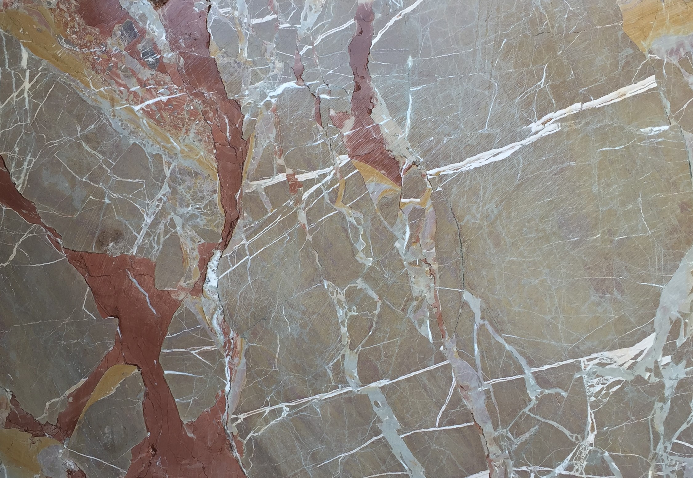 macchiavecchia marble rough